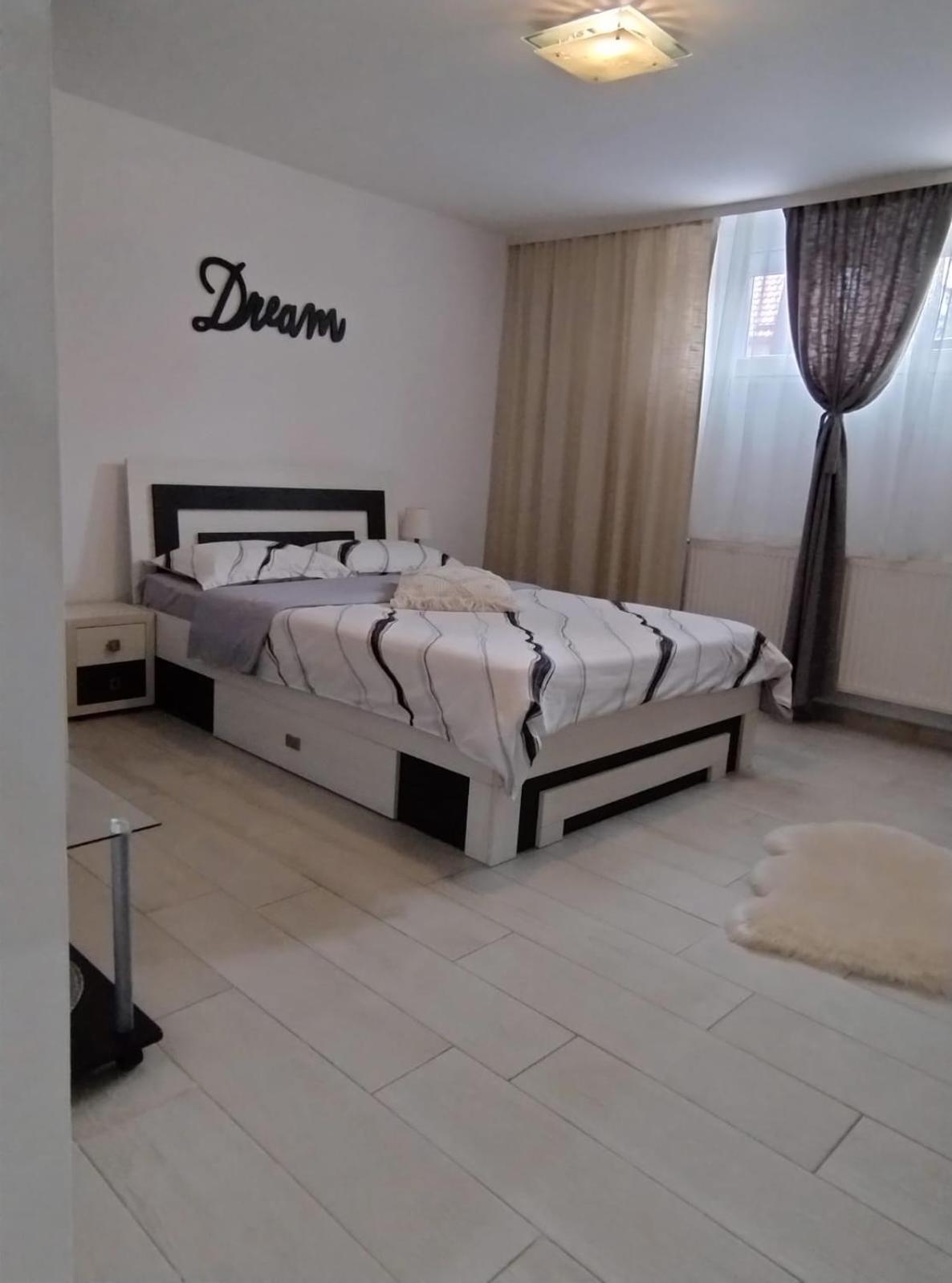 La Relax Appartement Braşov Buitenkant foto
